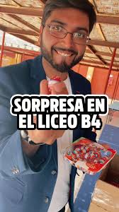 Sorpresa con Huevos de Chocolate en Liceo Antonio Varas de la Barra