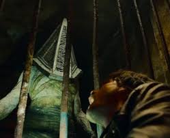 Terror em Silent Hill: Regresso Para o Inferno ganha cartaz de personagem