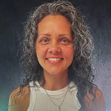 WHAT'S INSIDE Amber Boyd Kaila Ruiz Gwendalyn Boyer Karen Nolen Katie  Johnson Tyler Hunter