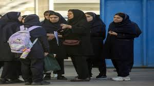 ساعات کاری یکی از والدین شاغل دانش‌آموز در کرمانشاه شناور شد
