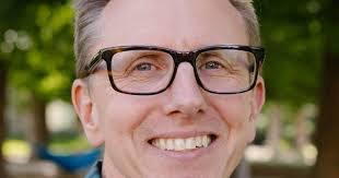 Clare Maxwell's Instagram, Twitter & Facebook