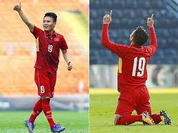 Nguyễn quang hải, thành phố hồ chí minh. Pose Loáº¡t áº£nh Báº¡n Gai Qua Xinh Ä'áº¹p Cá»§a Ngoi Sao Sang Choi U23 Viá»‡t Nam