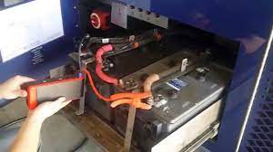 Trucks usually have a 24 v supply using two 12 v automotive batteries in series: Powerall 24v 800 Amp Jump Starting City Transit Bus Youtube