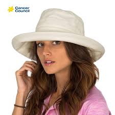 Cancer council's online and stores throughout australia offers ultimate sun & uv protection solutions made for the australian way of life. Cancer Council Ladies Essential Traveller Hat Natural