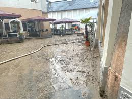 Jun 24, 2021 · nach dem heftigen unwetter am dienstag fegten gestern erneut gewitter über teile von salzburg und oberösterreich. Pxltraenpb1ibm