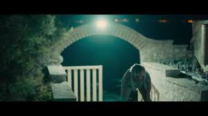 Jul 18, 2021 · titane tells the story of a young woman who survives a car crash as a child and goes on to have a peculiar relationship with cars in adulthood. Titane Trailer Omeu Film Critic De