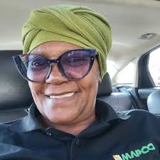 We love that @kellyrowland is at the Happy Place 😁