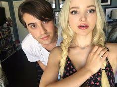Dove cameron looks so in love with boyfriend thomas doherty while supporting him at the premiere of his new hulu series high fidelity on thursday kaia gerber was also in attendance at the event! 500 Dove Cameron Ideen Dove Cameron Ryan Mccartan Riverdale Lustig