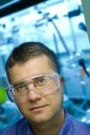 Number 40 August 2011 Inorganic molecules achieve self-recognition