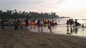 Untuk motor dikenakan biaya sebesar rp 20.000, mobil pribadi rp 100.000 dan bus rp 800.000. Pantai Pasir Putih Sirih Anyer Sistem Informasi Pariwisata Kabupaten Serang