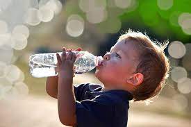 The amount of the water increased gradually. 10 Amazing Benefits Of Drinking Water And How It Makes Kids Smarter