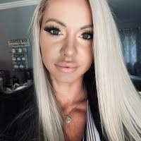 Amanda Tolliver's Instagram, Twitter & Facebook