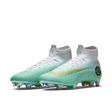 Find the best soccer boots here at sportsco. Nike Junior Mercurial Victory Vi Cr7 Df Fg Amazon Com