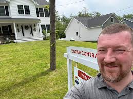 Joshua Benner, Realtor