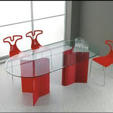 Der Ultramoderne Ovale Glas Esstisch Pegaso Von La Vetreria Besteht Aus Einer 12 Mm Dicken Glasplatte Aus Klarem Glas U Esstisch Glas Esstisch Modern