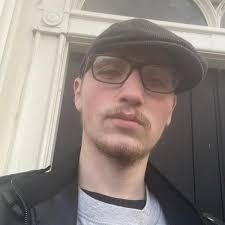 Looking for recommendations for laptop repair, got 1 with a broken screen  and another that won't switch on. Thanks