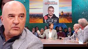 John van den Heuvel hard aangepakt in Renze: 'Jij helpt Joran!'