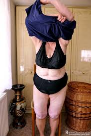 Oma Geil Zizoresta 1xpic Ass Hotlegs Anklet Sex HD Pics