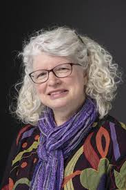 Heidi Dunn's Instagram, Twitter & Facebook