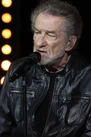 Des tubes et des secrets... Retour sur l'incroyable vie d'Eddy Mitchell