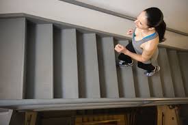 Monter Ses Escaliers Les 10 Bonnes Facons De Faire Du Sport A La Maison Elle