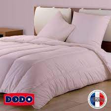Les taies d'oreillers vendues avec les parures de couette sont toujours de taille. Dodo Couette Couleur 140 X 200 Cm Rose Achat Vente Couette Cdiscount