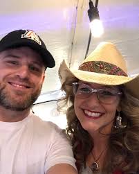 Dean Ackerman's Instagram, Twitter & Facebook