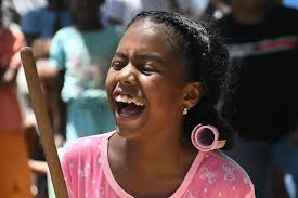 Asamblea comunera en Sotillo, municipio Brión del estado Miranda, con la  candidata comunera del Gran Polo Patriótico @olpach28 Olga Pacheco. La  Comuna Chávez y Bolívar nos recibió con alegría y conciencia. Elevado