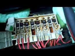 Bmw 5 series rear fuse box fusebox 6906619 e60. Water Leak Bmw 5 Series E39 Caused Damage To The Fuse Panel Under The Passenger Seat Youtube