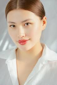 1. Influencer-Flohmarkt in München: Wo Internetstars ihre Beute  verschleudern