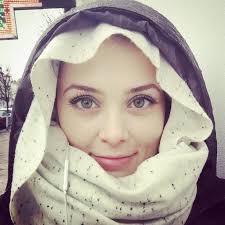 geanina las fierbinti anca dumitra fashion pretty hijab