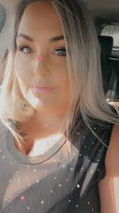 Laura Downs (@lauradowns1)