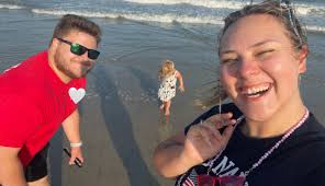 𝐚𝐦𝐚𝐧𝐝𝐚 𝐛𝐫𝐢𝐧𝐥𝐞𝐞✨ illustrator + mama (@amanda.brinlee_) •  Instagram photos and videos