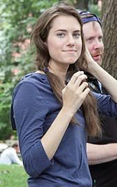 She is an actress and writer, known for girls (2012), the mindy project (2012) and will & kate: Allison Williams Wikipedia