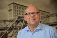 Daniel Friese's Instagram, Twitter & Facebook