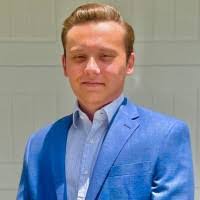 Mary Vallo's Instagram, Twitter & Facebook