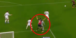 Kliknij po więcej świetnych memów i obrazków dostępnych na jeja.pl! Ibrahimovic Nieprzepisowo Zatrzymywal Szczesnego Nagranie Dobrze To Pokazalo Wideo Pilkarskie Memy Wideo I Newsy Ekstraklasatrolls Pl