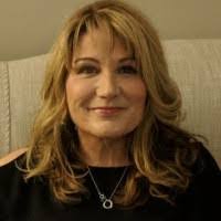 Denise Rosenstein's Instagram, Twitter & Facebook