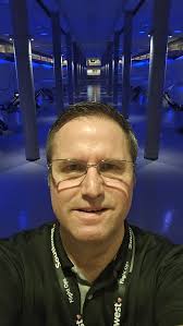 Hi! I'm new to this group. I recently joined because i am new in the area  and id like to learn more about you gorgeous women! lol jen !