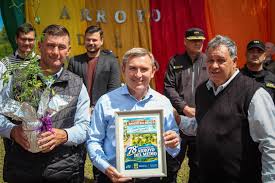 Carlos Sartori encabez� la celebraci�n por los 78 a�os de Arroyo del Medio y reafirm� el compromiso del Gobierno provincial con la localidad Arroyo del Medio celebr� este lunes su 78� aniversario
