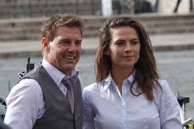 Naomi watts, ewan mcgregor, tom holland país de origem: Tom Cruise Estaria Namorando Colega De Elenco De Missao Impossivel Quem Quem News