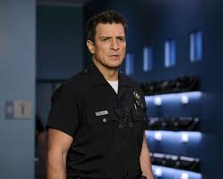 The character sports a fairly standard superhero look: Richard Aus Castle Das Leben Von Nathan Fillion 5 Jahre Nach Der Serie