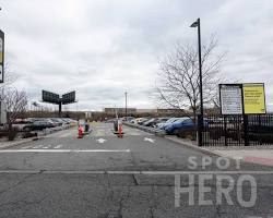 Image of Secaucus Junction Station parking garage