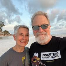 Robert's Western World