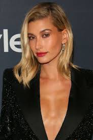 A layered hairstyle can frame the face that can turn your regular hairstyles into a work of art. 60 Best Medium Hairstyles Celebrities With Medium Hair Length