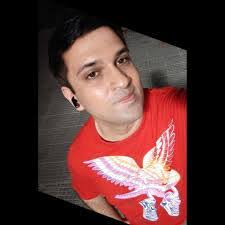 Karen Myslinski's Instagram, Twitter & Facebook