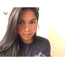 Isabella Velez's Instagram, Twitter & Facebook