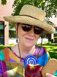 Happy “Getting Hitched” day to our amazing MK Boutique owner herself …  Makala Mills and Tristan Horn!! Have an amazing day!!❤️❤️❤️💕❤️💕