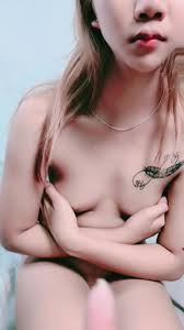 二零二三十二月二十_宿舍偷拍學妹- 美女主播- 免費情色成人視頻