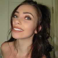 Danielle Noe's Instagram, Twitter & Facebook